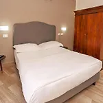 Bonelli Hotel