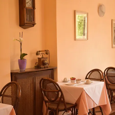 Bonelli Hotel 3*